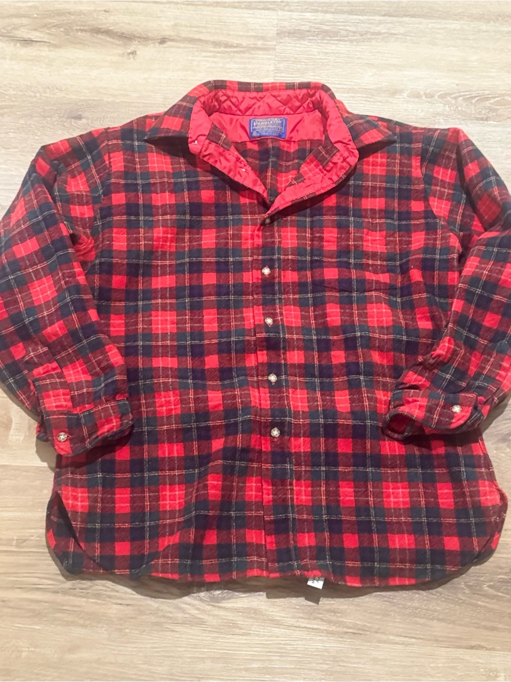 Pendleton Men's L Red Navy Plaid Wool Flannel Long Sleeve Button-Up Shirt